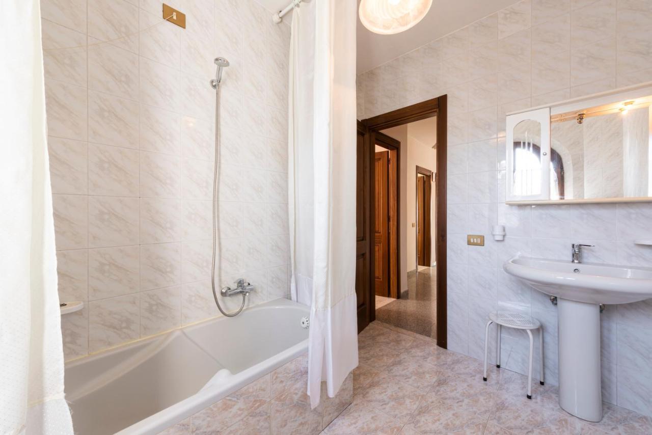 Residenza Tirrenia By Mmega Apartamento Marina di Massa Exterior foto