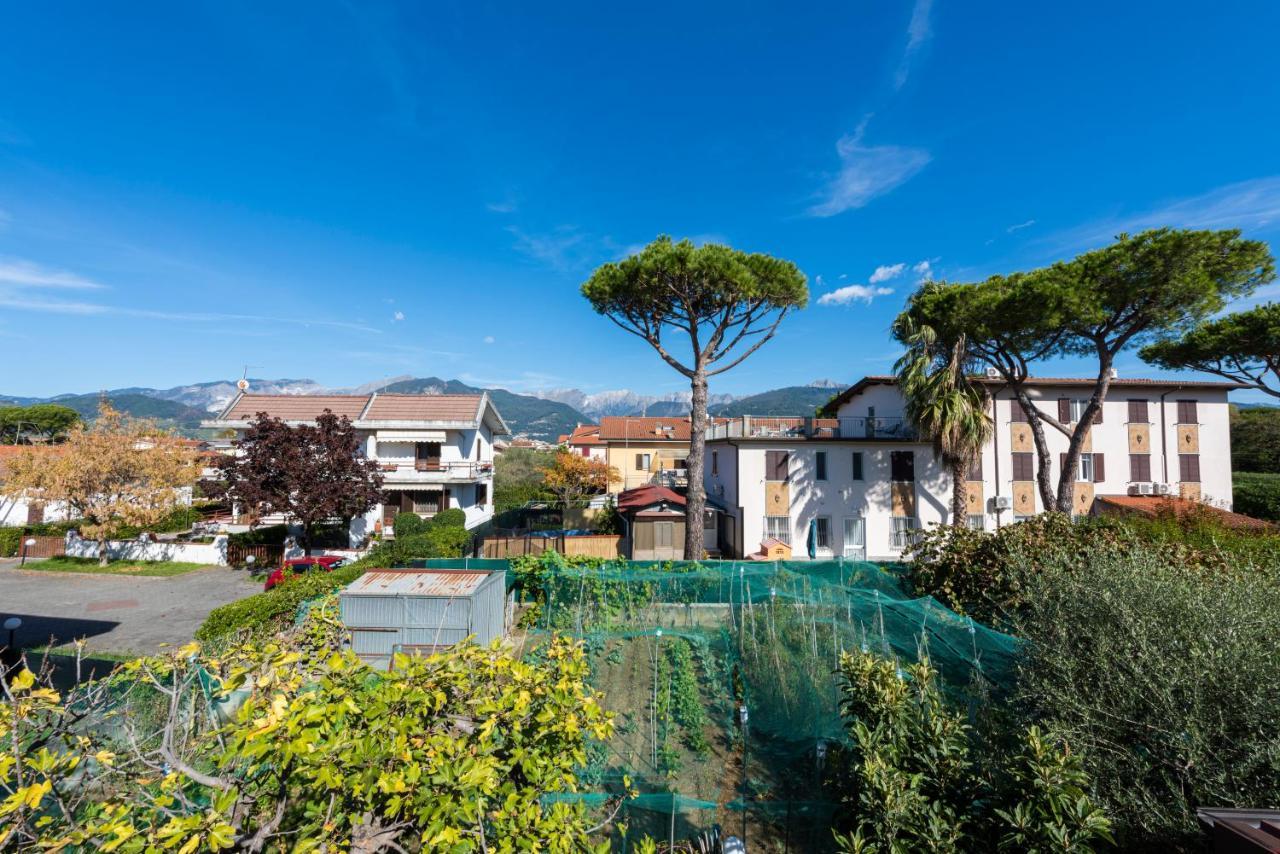 Residenza Tirrenia By Mmega Apartamento Marina di Massa Exterior foto