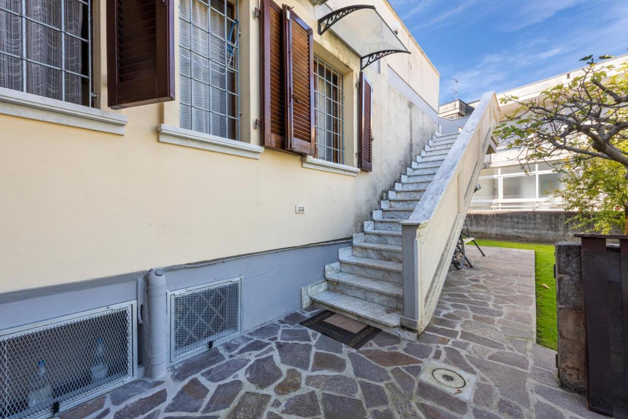 Residenza Tirrenia By Mmega Apartamento Marina di Massa Exterior foto